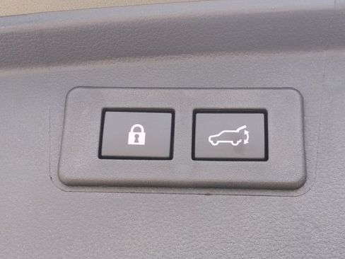 Used 2025 Subaru Outback Wilderness AWD/4WD image 37