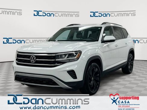 Used 2023 Volkswagen Atlas SE w/ Panoramic Sunroof Package FWD image 1