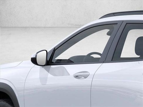 New 2026 Chevrolet Trax LT image 12