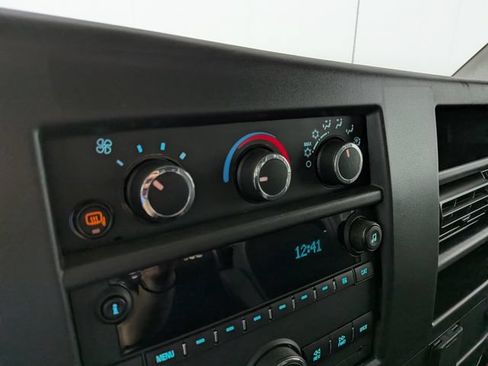 Used 2025 GMC Savana 2500 w/ Driver Convenience Package RWD image 18