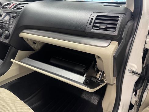 Used 2014 Subaru Crosstrek 2.0i Premium image 9