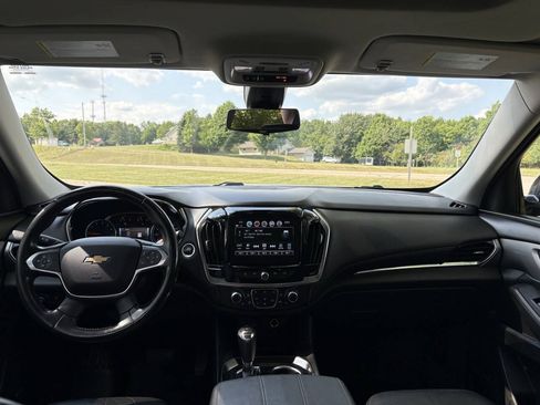 Used 2018 Chevrolet Traverse LT w/ LPO, Floor Liner Package AWD/4WD image 17
