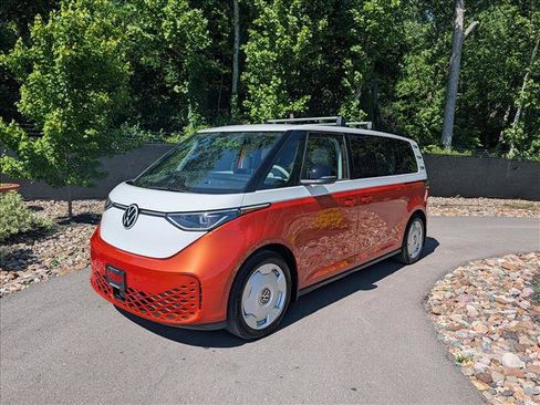 Used 2025 Volkswagen ID. Buzz Pro S Plus AWD/4WD image 1