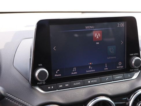 Used 2020 Nissan Sentra SV FWD image 17