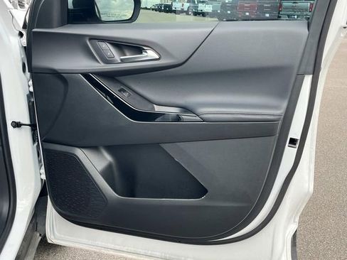Certified 2026 Chevrolet Equinox LT FWD image 23