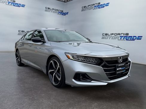 Used 2022 Honda Accord Sport image 3