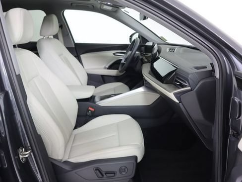 Certified 2025 Audi Q5 Premium w/ Convenience Package AWD/4WD image 13