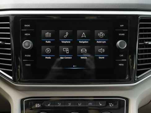 Used 2023 Volkswagen Atlas SE AWD/4WD image 14