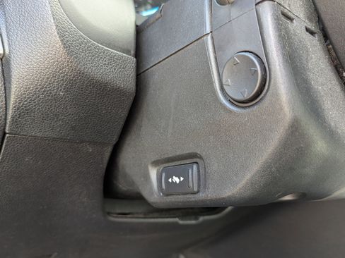 Used 2017 Ford Explorer Limited w/ Class II Trailer Tow Package image 22