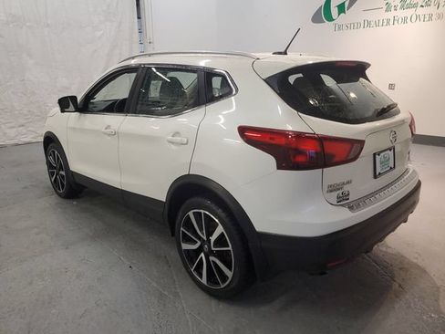 Used 2018 Nissan Rogue Sport SL w/ SL Premium Package AWD/4WD image 4