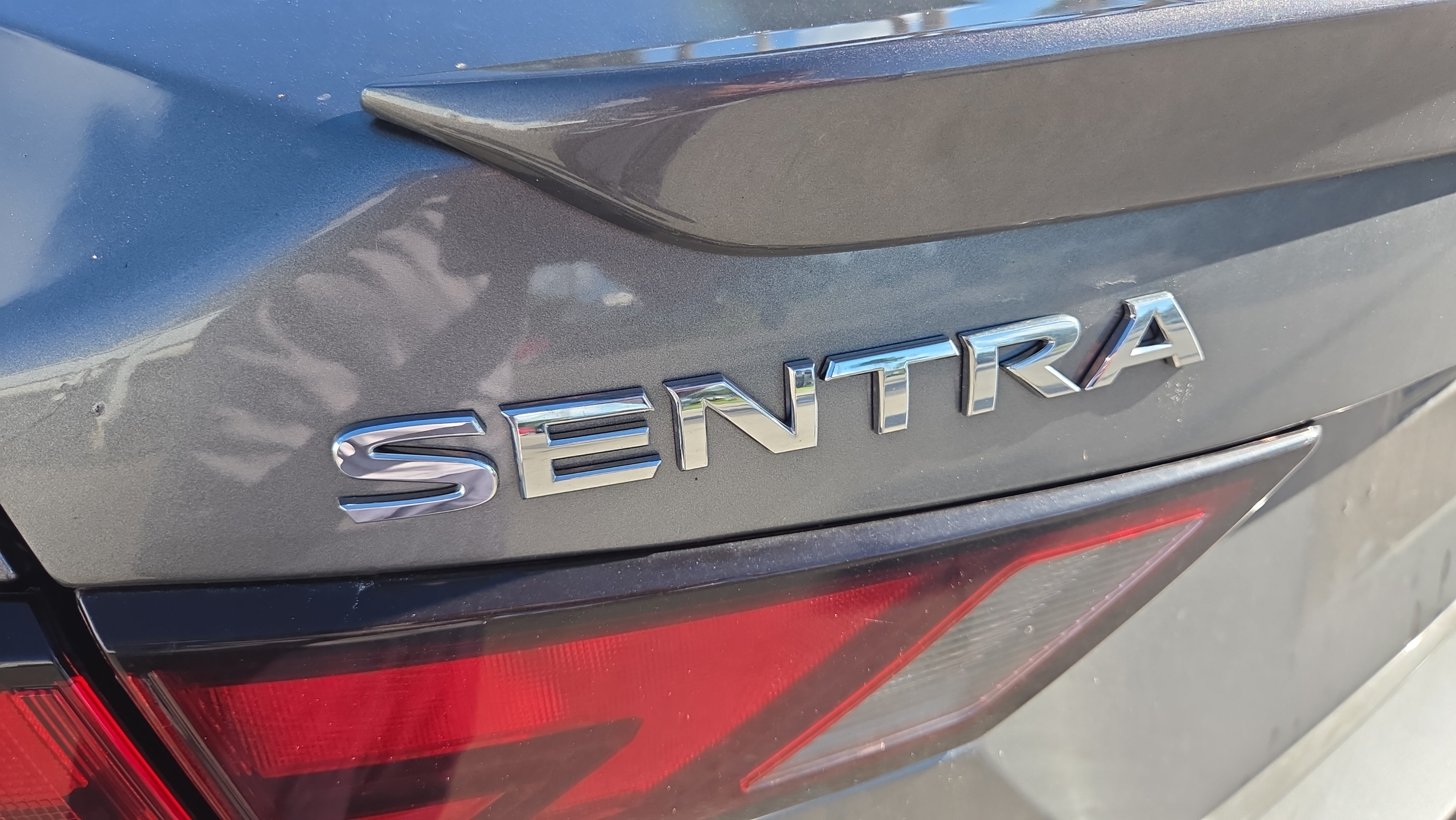 Used 2022 Nissan Sentra SR w/ Electronics Package FWD image 31