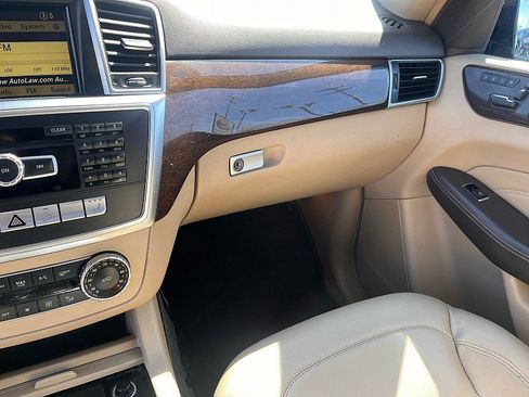 Used 2012 Mercedes-Benz ML 350 4MATIC image 19