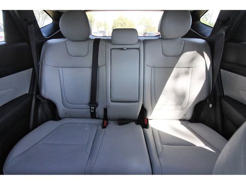 Used 2025 Hyundai Tucson SEL FWD image 16