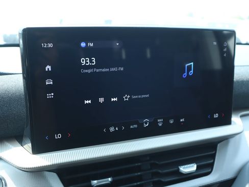 New 2026 Ford Explorer Active RWD image 5