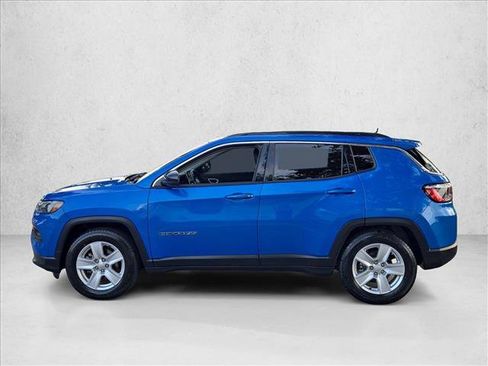 Used 2022 Jeep Compass Latitude w/ Convenience Group FWD image 9