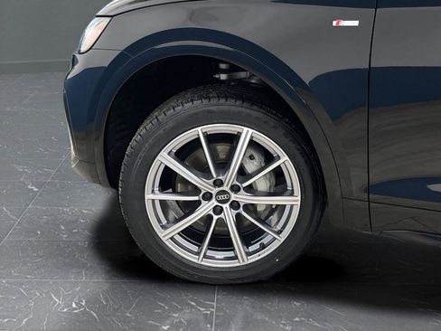 Used 2023 Audi Q5 e Premium Plus w/ Premium Plus Package image 35