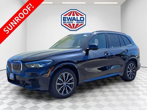 Used 2022 BMW X5 xDrive40i AWD/4WD image 1