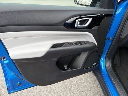 New 2026 Jeep Compass Limited image 10