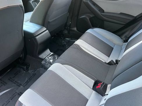 Used 2022 Subaru Crosstrek 2.0i Premium AWD/4WD image 13