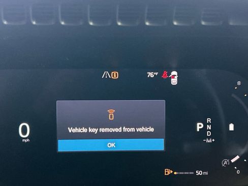 New 2026 Volvo XC90 B6 Plus w/ Protection Package Premier image 15