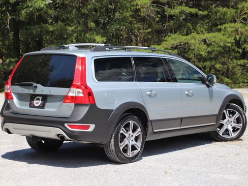 Used 2013 Volvo XC70 T6 AWD/4WD image 3