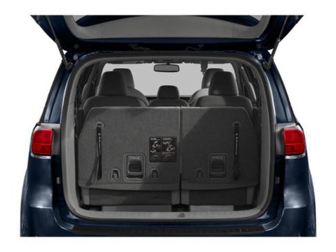 Used 2017 Kia Sedona L image 16