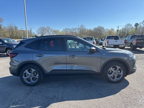 Used 2025 Ford Escape ST-Line image 2