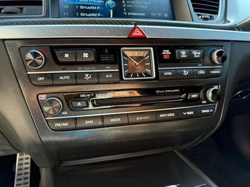 Used 2018 Genesis G80 3.3T Sport image 42