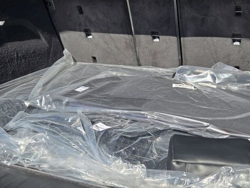 New 2026 BMW X5 xDrive40i w/ Climate Comfort Package image 32