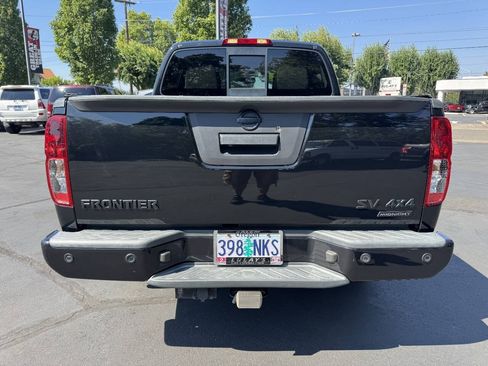 Used 2019 Nissan Frontier SV w/ Value Truck Package AWD/4WD image 4