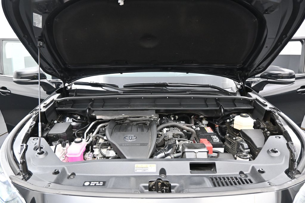 Used 2024 Toyota Highlander Limited AWD/4WD image 33