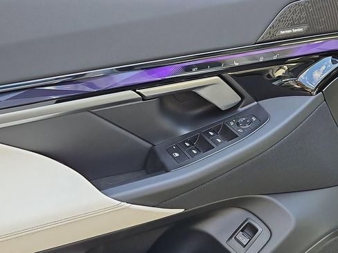 Certified 2024 BMW i5 eDrive40i w/ Premium Package image 11