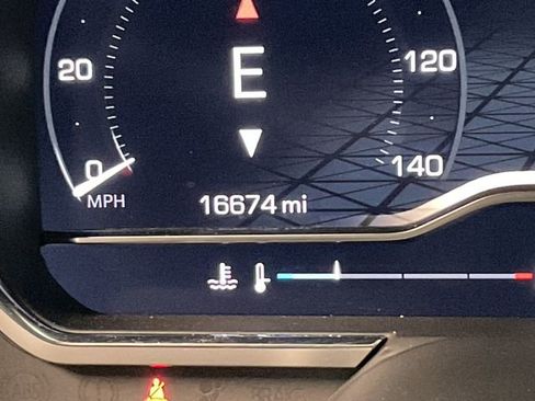 Used 2025 GMC Sierra 2500 AT4X w/ AT4X AEV Edition image 11