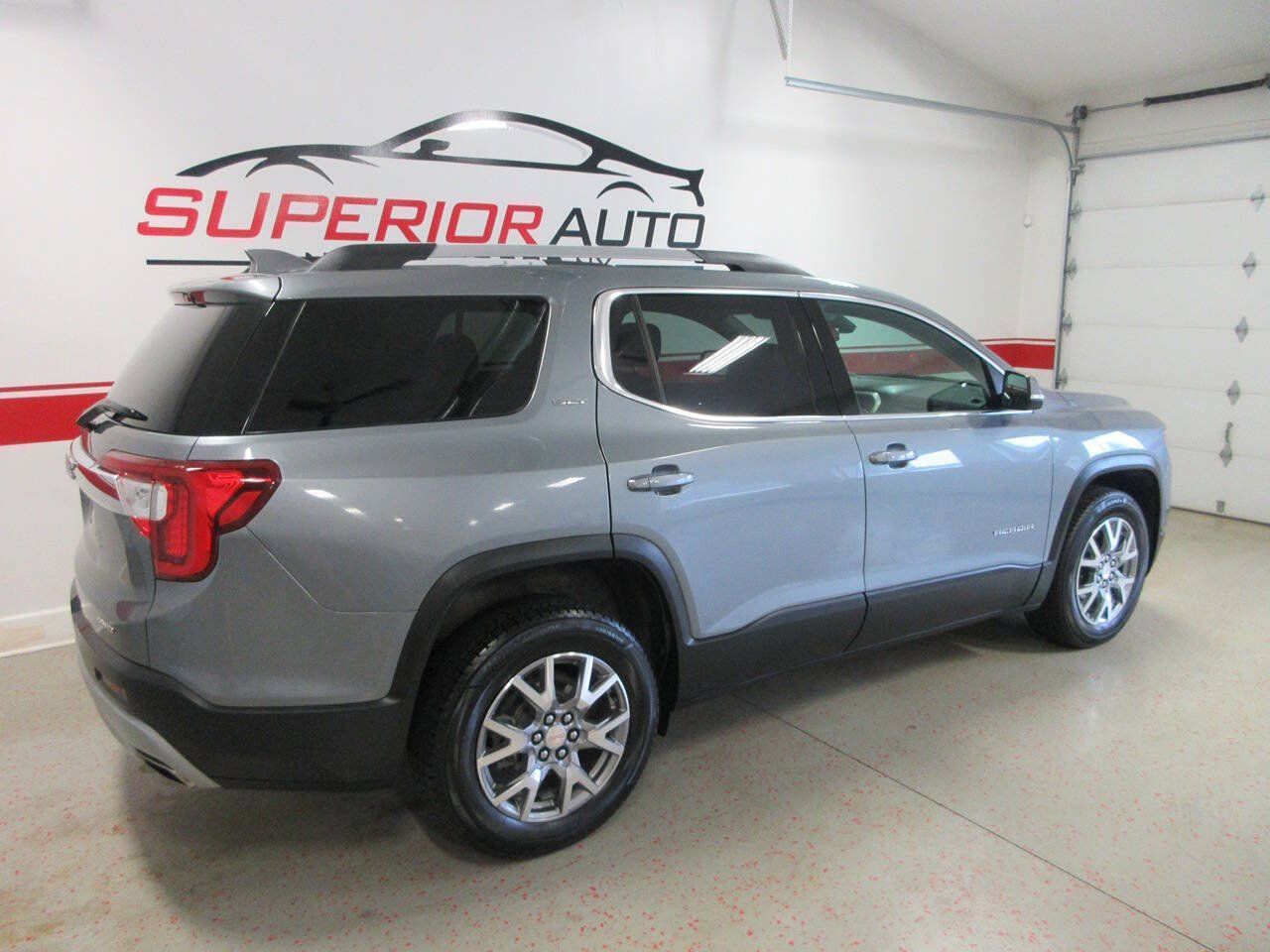 Used 2021 GMC Acadia SLT AWD/4WD image 5