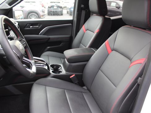 New 2026 Chevrolet Colorado Z71 w/ Technology Package image 12