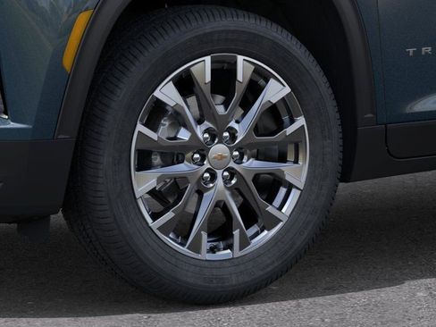 New 2026 Chevrolet Traverse LT w/ Sun and Wheel Package FWD image 9