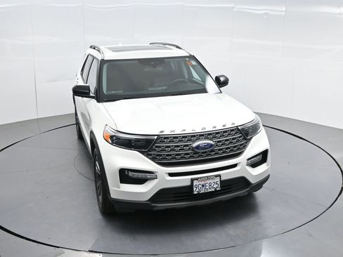 Used 2023 Ford Explorer XLT w/ Equipment Group 202A RWD image 47