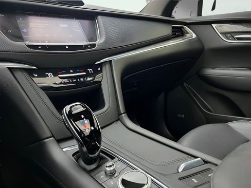 Used 2020 Cadillac XT5 Sportv image 53