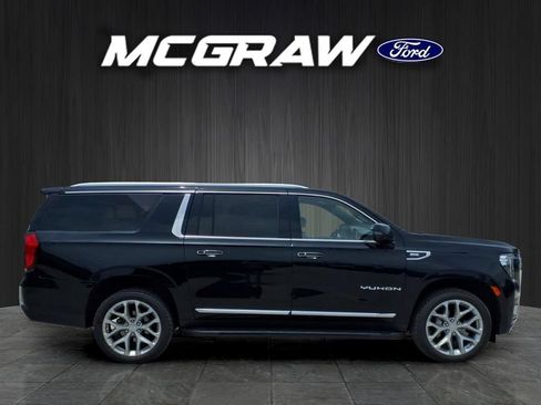 Used 2021 GMC Yukon XL SLT w/ SLT Premium Package AWD/4WD image 11