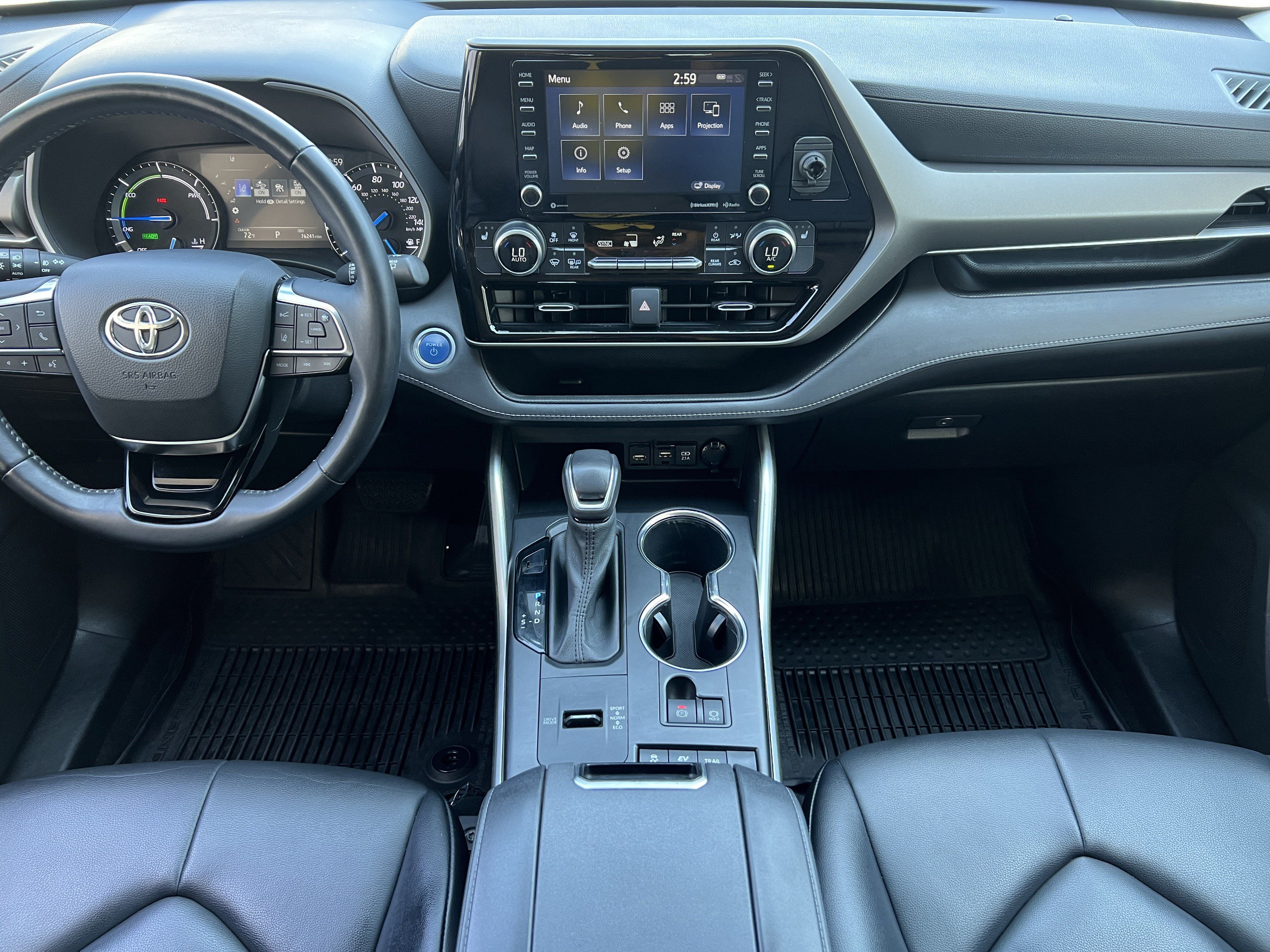 Used 2021 Toyota Highlander XLE AWD/4WD image 35