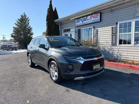 Used 2019 Chevrolet Blazer LT image 2