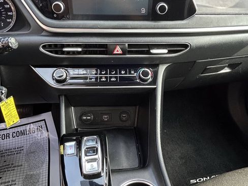 Used 2021 Hyundai Sonata SE FWD image 14