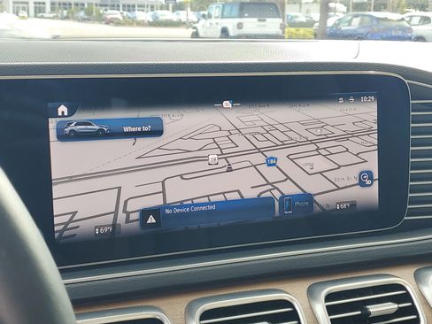 Used 2024 Mercedes-Benz GLE 450 4MATIC image 23