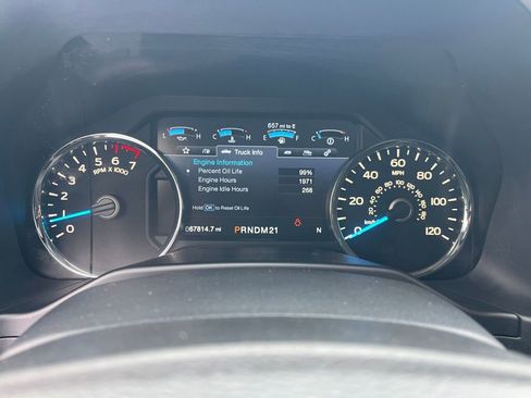 Used 2015 Ford F150 Lariat w/ Equipment Group 502A Luxury image 8