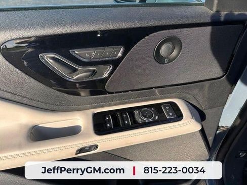 Used 2025 Lincoln Aviator Reserve w/ Illumination Package AWD/4WD image 9