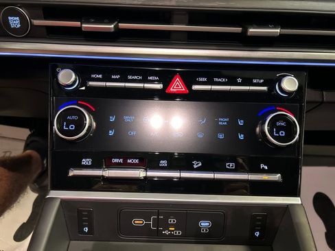 New 2026 Hyundai Santa Fe Limited image 17