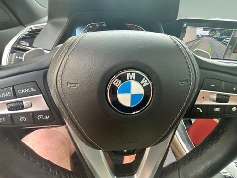 Used 2022 BMW X5 xDrive40i w/ Executive Package AWD/4WD image 19
