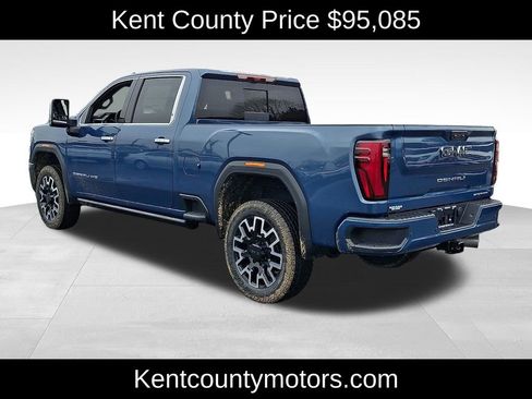New 2026 GMC Sierra 2500 Denali Ultimate AWD/4WD image 4