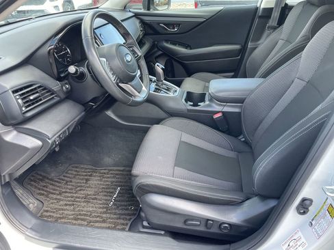 Used 2024 Subaru Outback Premium AWD/4WD image 9