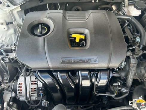 Used 2021 Kia Forte LXS image 20